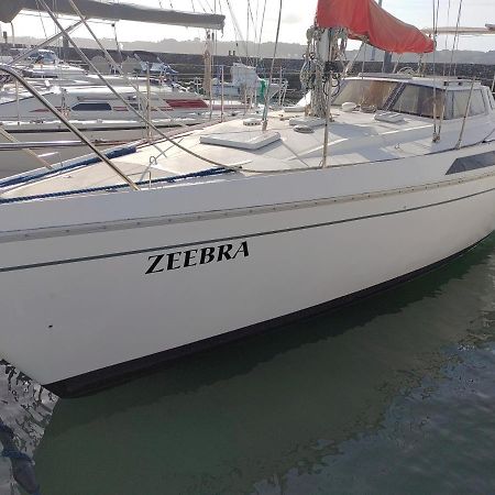 Zeebra - Jeanneau Espace 1000 Sailboat Lisboa Exterior foto